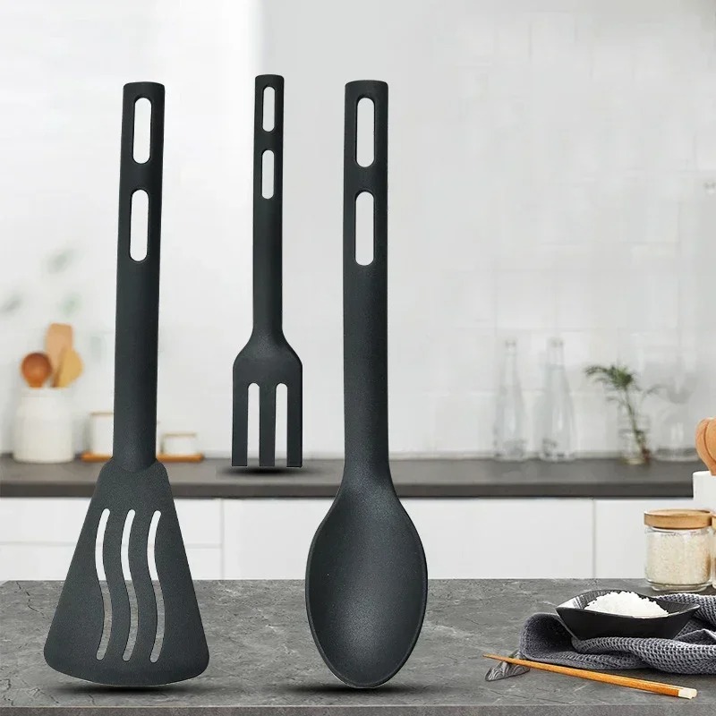 Zestaw nylonowych przyborów ku – Camping Cooking And Eating Set recenzja i cena